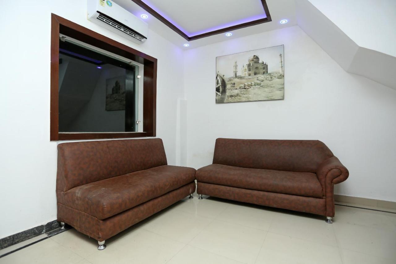 Oyo 16544 Bella Vista By Jordan Otel Agra  Dış mekan fotoğraf