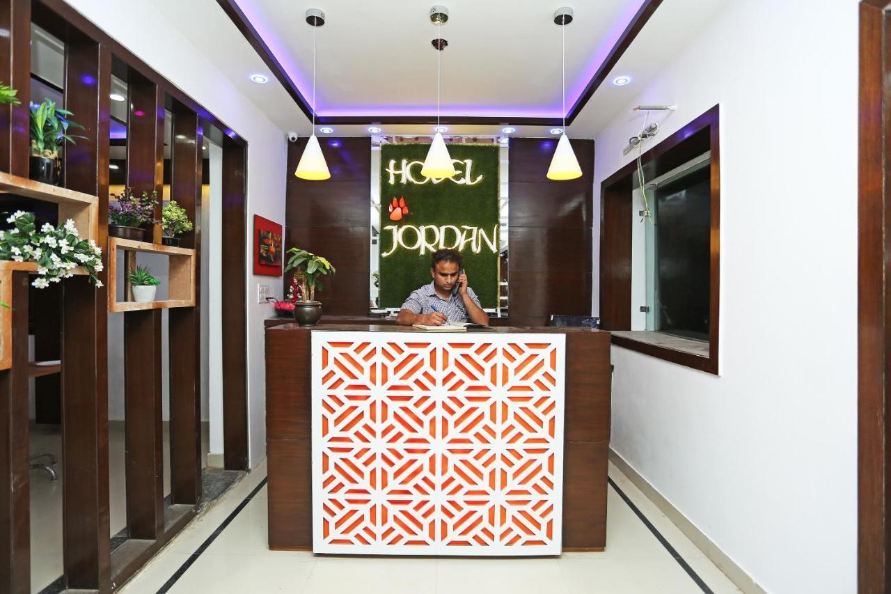 Oyo 16544 Bella Vista By Jordan Otel Agra  Dış mekan fotoğraf